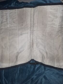 Dressurschabracke zu verschenken