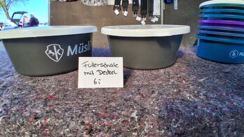 Futterschale mit Deckel in groß