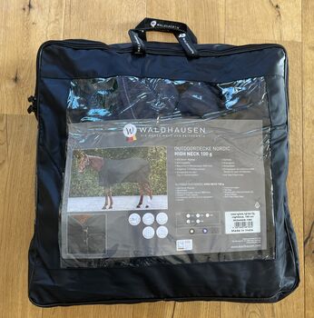 Waldhausen Outdoordecke High Neck, Ann Lehnert- Frank, Derki dla konia, Heidelberg