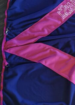 Abschwitzdecke von Eskadron mit Schweifriemen, Größe L Eskadron