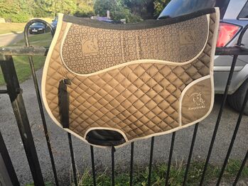 Easitrek anti slip saddle pad size large, Easy trek Anti slip pad , Crissy, Other Pads, Sleaford 