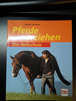 Pferde erziehen von Angelika Schmelzer, DB, Books, Kakenstorf