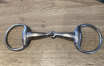 Eggbutt snaffle 43/4”