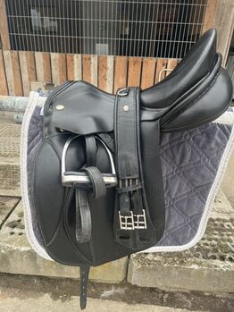 Eichhorn Advanced Dressursattel [17,5 Zoll] + Zubehör | sehr bequem | gepflegt, Eichhorn Sattelprofi   Advantage, Elke Schildbach , Dressursattel, Osterzell 