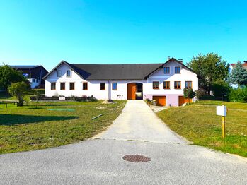 Einstellplatz auf meinem privaten Vierkanthof im Waldviertel