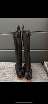 Schicke Stiefel abzugeben Pioneer 