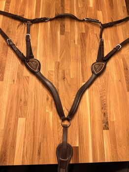 Elegantes Vorderzeug, farblich passend zum Sattel, Acavallo, Susanne Atug, Saddle Accessories, Wipperfürth