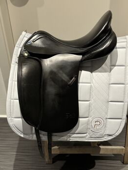 Euroriding Emilio by Prestige 17“/32, Euroriding Emilio by Prestige , Janine , Dressage Saddle, Schönwalde-Glien / Siedlung 