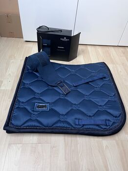 Equestrian Stockholm Blue Meadow Schabracke & Bandagen Equestrian Stockholm