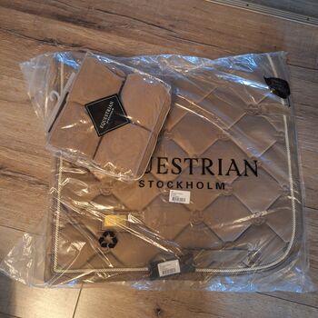 Equestrian Stockholm Schabracke mit Bandagen, Equestrian Stockholm , ADN, Dressage Pads, Duisburg