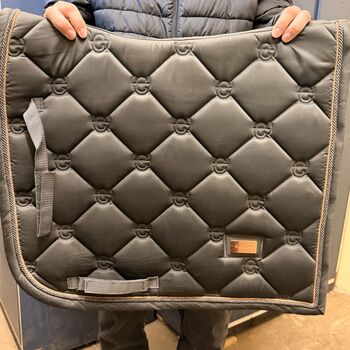 Equestrian Stockholm Schabracke Equestrian Stockholm 