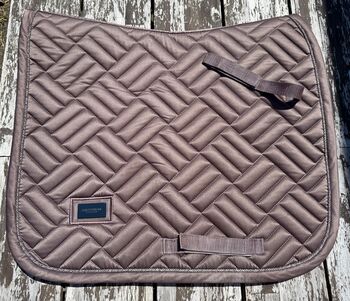 Equestrian Stockholm Schabracke, Equestrian Stockholm  Amaranth , Lara Weber , Dressage Pads, Andernach