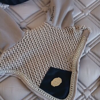 Equifinity Schabracke und Fliegenhaube Equifinity Crystal Grey