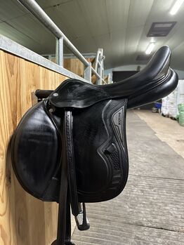 Equiline Dynamic Springsattel, Equiline Dynamic, Corinne, Jumping Saddle, Villmergen 