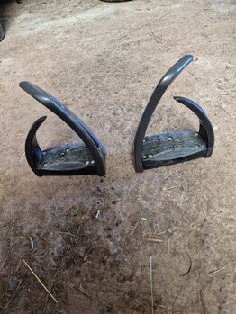 Equiline Safe Riding S1 safety stirrups Equiline  Safe Riding S1