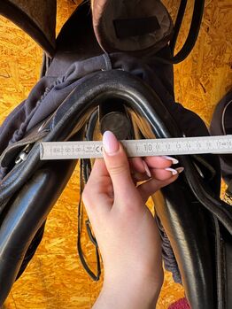 Equiline Springsattel EQ1 Gooldy 16,5/32 Equiline  Springsattel