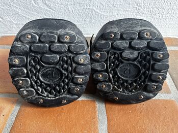 Equine Fusion Jogging Gr. 12 mit Spikes! Equine Fusion Active Jogging Gr. 12 mit Spikes!