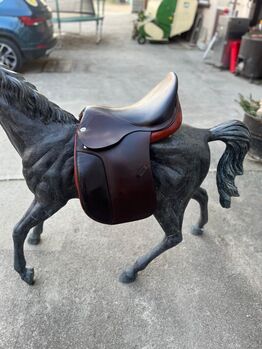 Equinomic Dressursattel Equinomic  Vielseitigkeit / Dressur (klassische Bauweise)