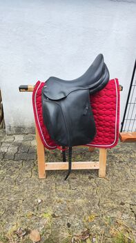 Equinomic Dressursattel BREIT 17,5 Zoll Monoblatt Sattel, Equinomic, Nadine Semrau, Dressage Saddle, Kreuzlingen