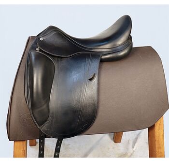 Equipe Dressursattel Emporio 17,5 Zoll Equipe Emporio