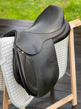 Equitree Springsattel 17“ schwarz Equitree 