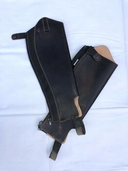 Equiva Stifelschaft S/L, schwarz, Jana Bretz, Half Chaps, Worms