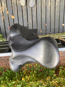 Erreplus Dressursattel Adelinde SL. Top Zustand, Erreplus Adeline SL, Alexander Böker, Dressage Saddle, Hamburg