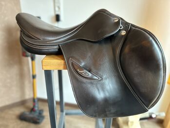 Erreplus JD Springsattel 17/34 dunkelbraun, Erreplus JD Doppelleder Springen Dunkelbraun, Katja, Jumping Saddle, Görwihl