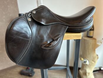 Erreplus JD Springsattel 17/34 dunkelbraun, Erreplus JD Doppelleder Springen Dunkelbraun, Katja, Jumping Saddle, Görwihl