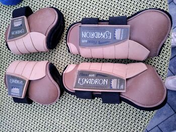 Eskadron Gamaschen, Eskadron Flexi soft, Mareike Becker, Tendon Boots, Roßdorf