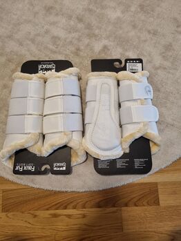 Eskadron Gamaschen lammfell, Eskadron , Marie , Tendon Boots, Berlin 