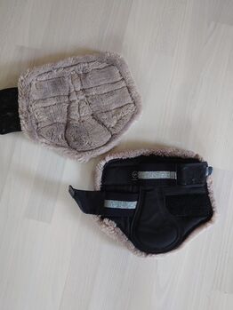 Eskadron Fauxfur Gamaschen, schwarz Eskadron Fauxfur