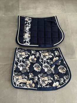 Eskadron Flower Deep Blue VS Schabracke, Eskadron Flower Deep Blue , Julchen, Dressage Pads, Hollnseth 