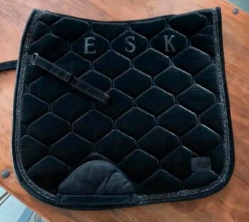 ⭐️Eskadron⭐️Dressurschabracke Black Shiny in Größe WB, Eskadron  Black Shiny, Rose, Dressage Pads, Wrestedt