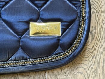 ESKADRON Dressur Schabracke blau gold *NEU* Eskadron