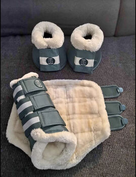 Eskadron Fakefur Gamaschen und Glocken - Set, Eskadron , Liesa, Tendon Boots, Bregenz