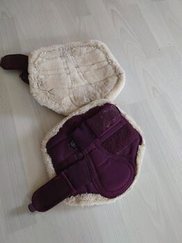 Eskadron Fauxfur Gamaschen, blackberry, S, Eskadron Fauxfur, Janina Beilfuß, Tendon Boots, Ahrensbök