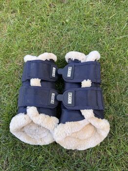 Eskadron Lammfellgamaschen S, Eskadron , Clara , Tendon Boots, Idstein 