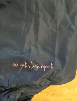 ⭐️Eskadron⭐️Leichter Hoodie in Größe M Eskadron  Ride. Eat. Sleep. Repeat