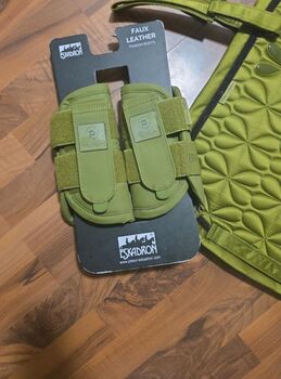 Eskadron Moos Green Set Gr. Pony Eskadron  Moos Green 