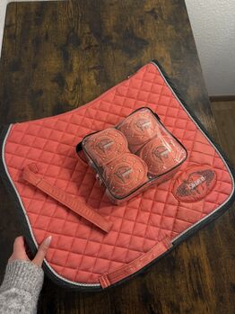 Eskadron Platinum 2016 Coral Crystal Set Pony, Eskadron, Carmen Lbn, Dressage Pads, Essen