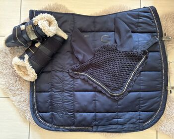 Eskadron Platinum Pure Crystal Glossy Set Mattgloss Schabracke Haube Gamaschen DL Eskadron Platinum Pure Crystal