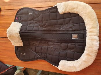 Eskadron Platinum Pure Saddle Pad FAUXFUR Eskadron