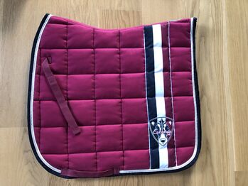 Eskadron Schabracke Big Square Classic Sports HW 2016 Sangria, Eskadron  Classic Sports Big Square , Marie Mewes, Dressage Pads, Teltow 