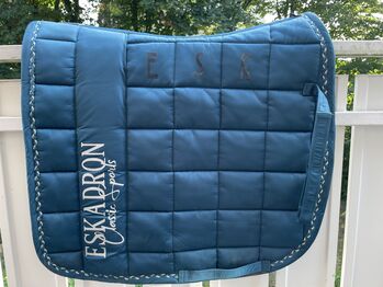 Eskadron Schabracke Classic Sports Big Square Tealblue DL, Eskadron  Classic Sports Big Square , Janina B. , Dressage Pads, Oldenburg 