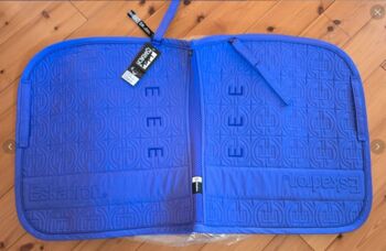 Eskadron Schabracke DL Dressur Dynamic Purple Neu Big Square Eskadron Dynamic