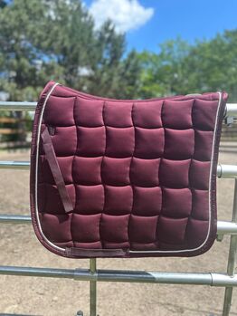 Eskadron Schabracke Performance Contrast Blackberry *neu*, Eskadron Performance Contrast Blackberry, Kristin Hengst , Dressage Pads, Zwickau