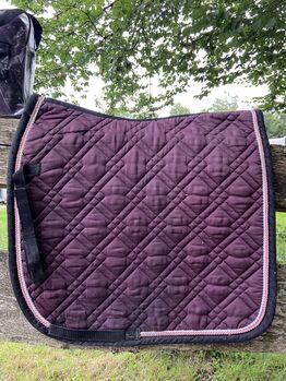 Eskadron Schabracke Pflaume, Eskadron, Jule, Dressage Pads, Oldenburg