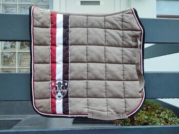 Eskadron Schabracke Walnut inkl Bandagen Eskadron  Classic Sport Big Square 