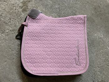 Eskadron Schabracke Pearl Rose DR, Eskadron Heritage Kollektion 2023, Clara Moosmann, Dressage Pads, Morbach